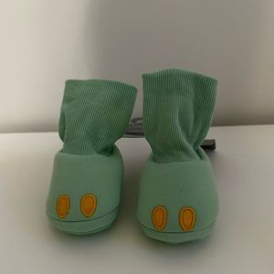 NWT- Disney Store The Child Baby Shoes green Mandalorian
